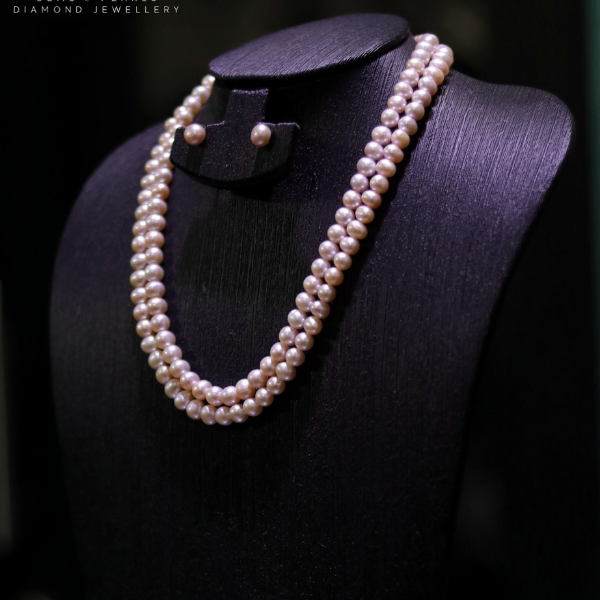 Pearl deals layered necklace